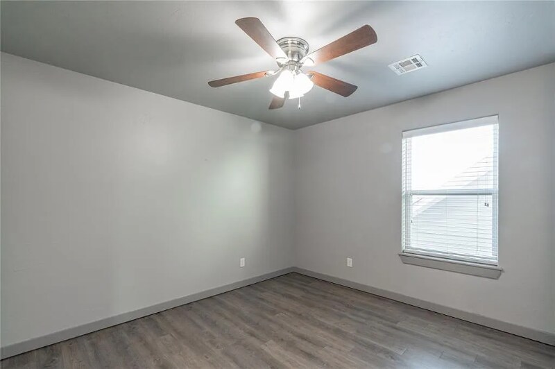 Building Photo - 604 NW 175th St