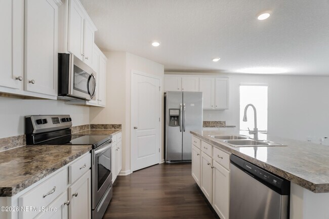 Building Photo - 2237 Pebble Point Dr