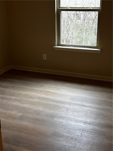 Building Photo - 3702 Brockenhurst Dr