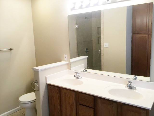 Building Photo - 6400 Ivystone Dr