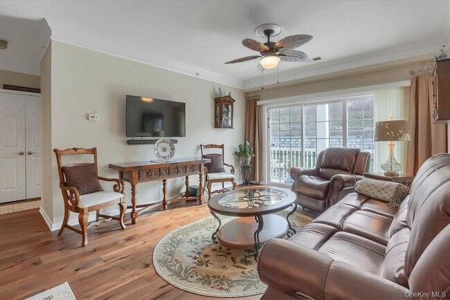 Building Photo - 2814 Bennington Dr