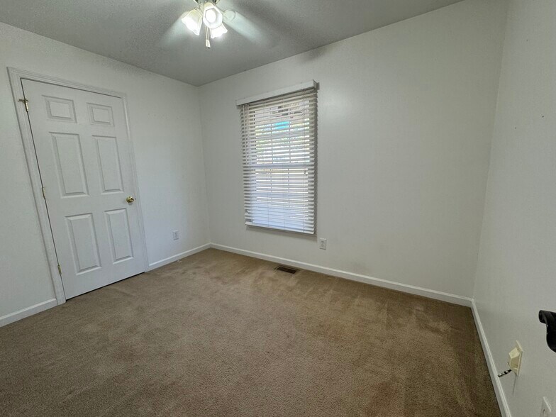 Building Photo - 314 E Louisiana Ave