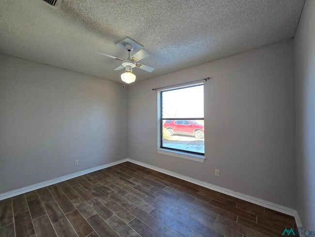 Building Photo - 1091 C R G