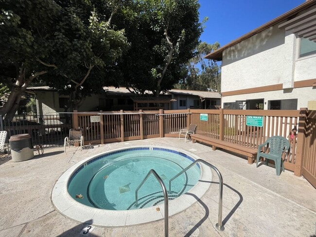 Building Photo - 1 Bedroom, 1 Bathroom condo in Friars Pointe HOA