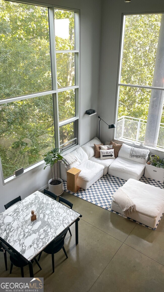 Building Photo - 850 Ralph McGill Blvd NE