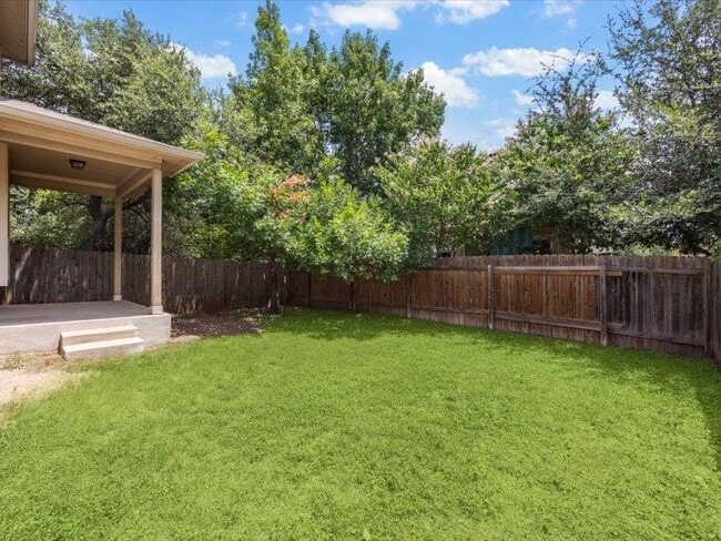 Building Photo - 8721 Blackvireo Dr