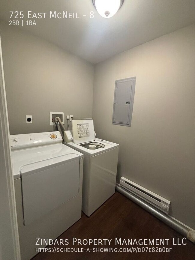 Building Photo - 725 East McNeil-8