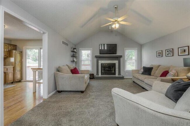Building Photo - GORGEOUS Home in the Liberty School District-Available in JUNE!!
