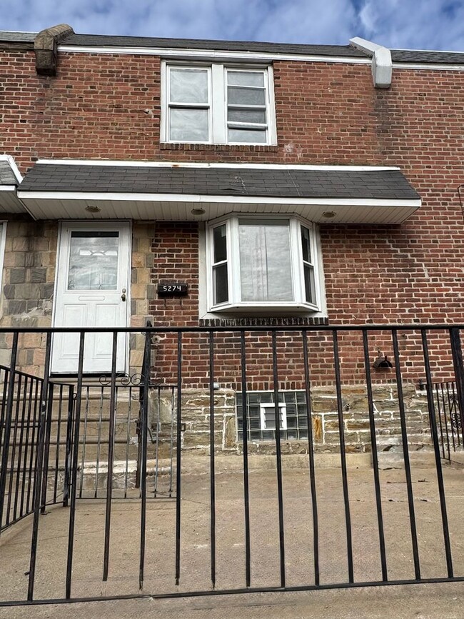 Primary Photo - 3BR House Available for Rent in Northeast ...