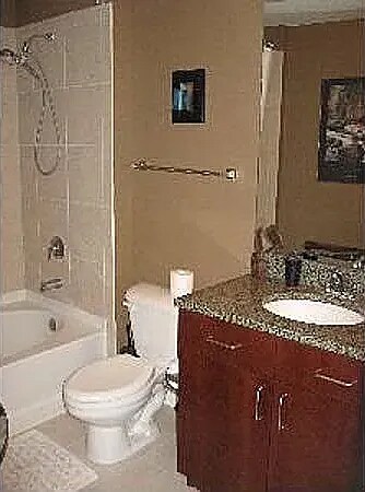 Bathroom - 1700 Bassett St