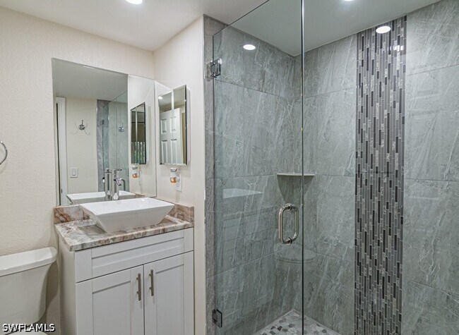 Building Photo - 2562 Kings Lake Blvd