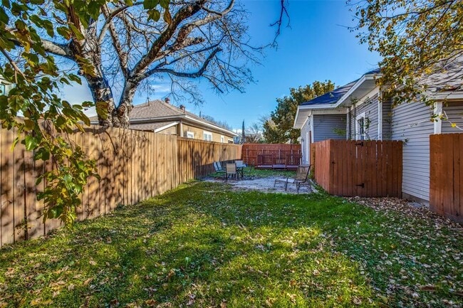 Building Photo - 5201 Eastside Ave