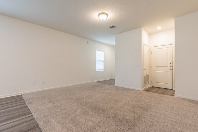 Building Photo - 5631 Pearl Mdw