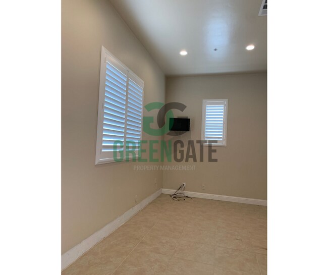 Building Photo - 11164 Carrolton Rd