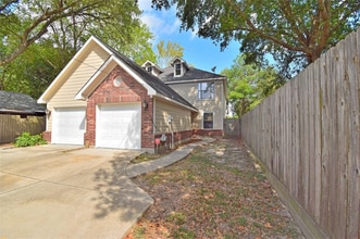 Building Photo - 504 Texas St