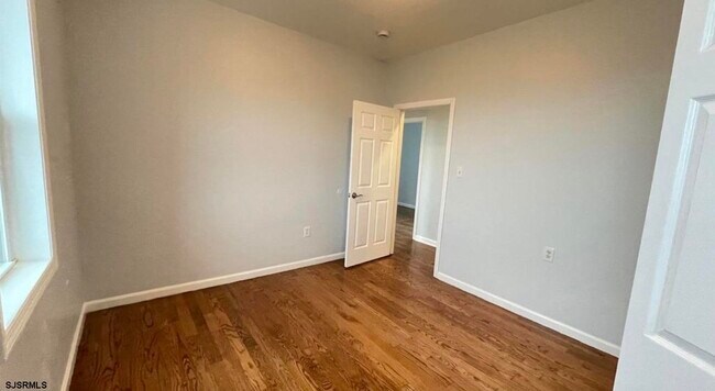 Building Photo - 222 S Rhode Island Ave