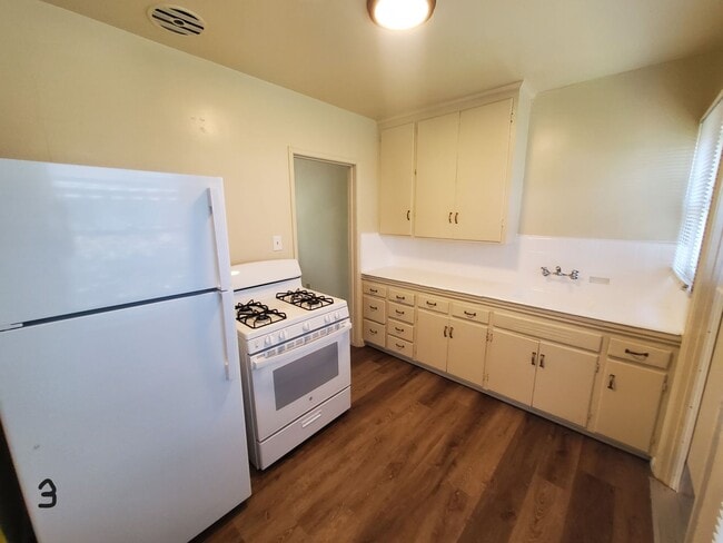 Building Photo - ONE TIME RENTAL (CHARLOTTE ALONZO)