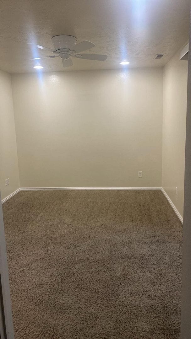 Building Photo - One Bedroom near Utah Valley Hospital, Provo Recreation Center, and BYU!