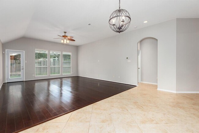 Building Photo - 13039 Golden Water Ct