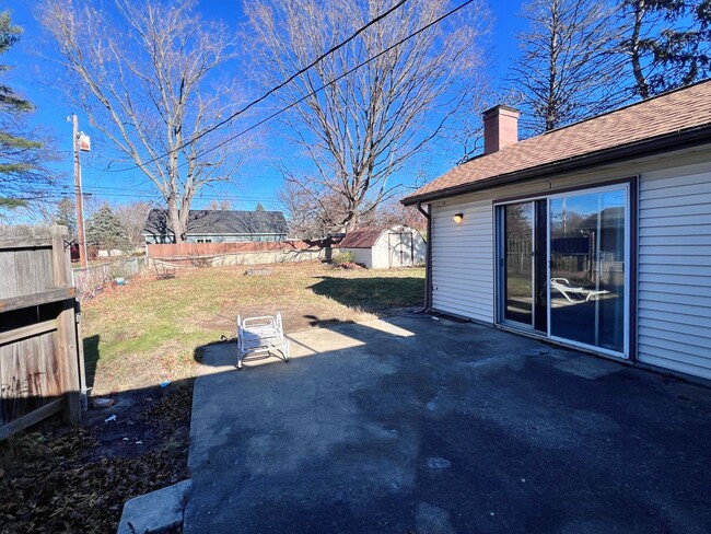 Building Photo - Spacious 4-bedroom, 2-bathroom Ranch Home in West Lafayette School District