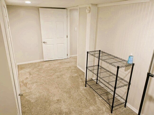 Building Photo - 212 N 3rd St