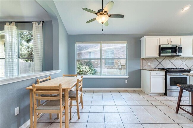 Building Photo - 9205 Rock Castle Cove