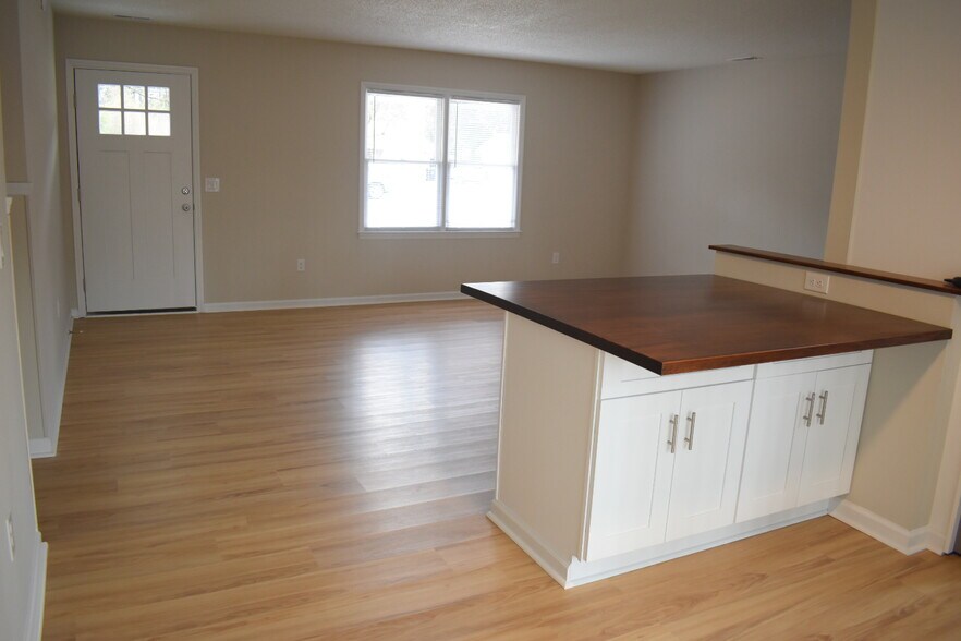 Building Photo - 4839 Berkley Dr