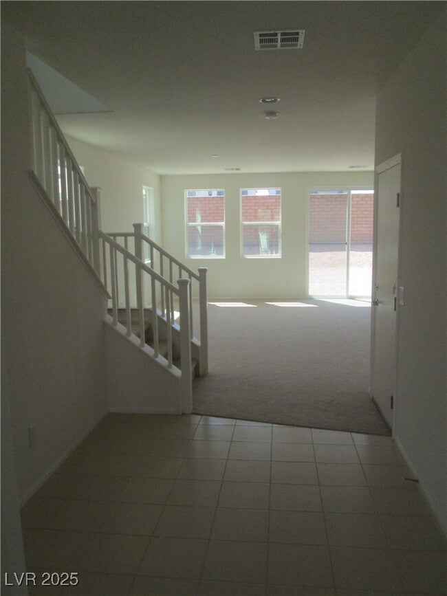 Building Photo - 10069 Pacific Peak St