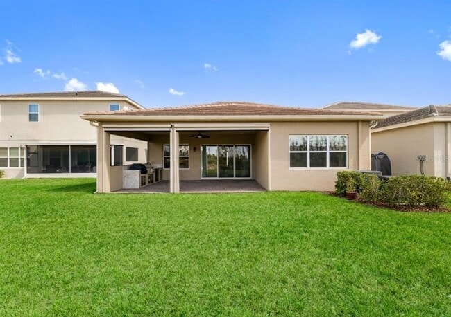 Building Photo - 32558 Tree of Life Ave