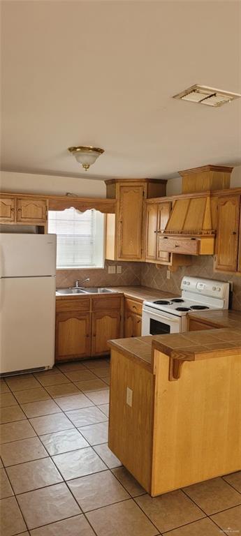 Building Photo - 15 Summerland Ln