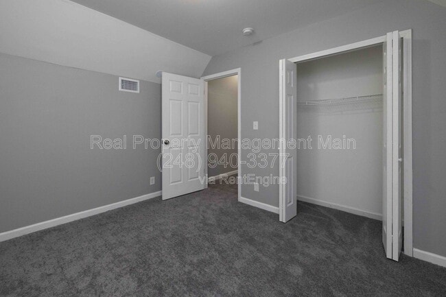 Building Photo - 3354 25th St