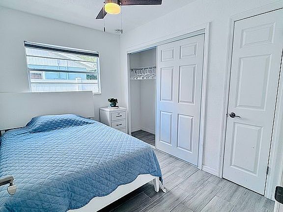 Building Photo - 1814 E Emma St