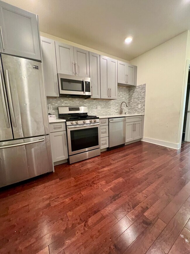 Building Photo - 1706 Arlington St