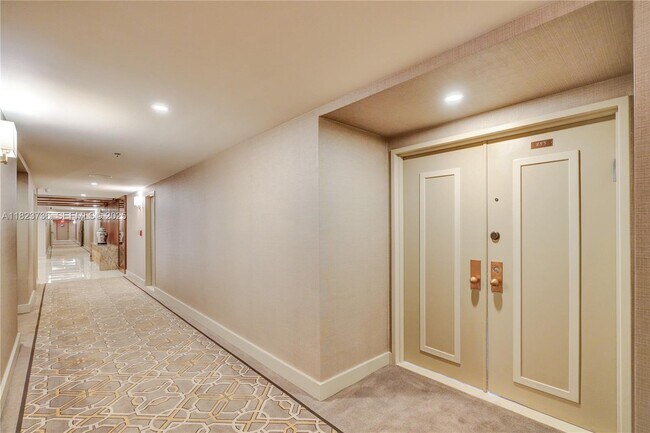 Building Photo - 11113 Biscayne Blvd