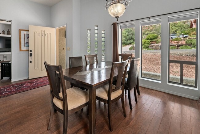 Building Photo - 155 Beaver Creek Dr