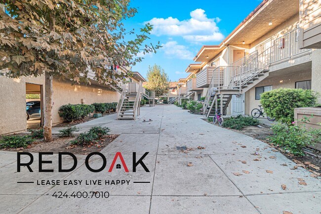 Building Photo - 11134 Arminta St