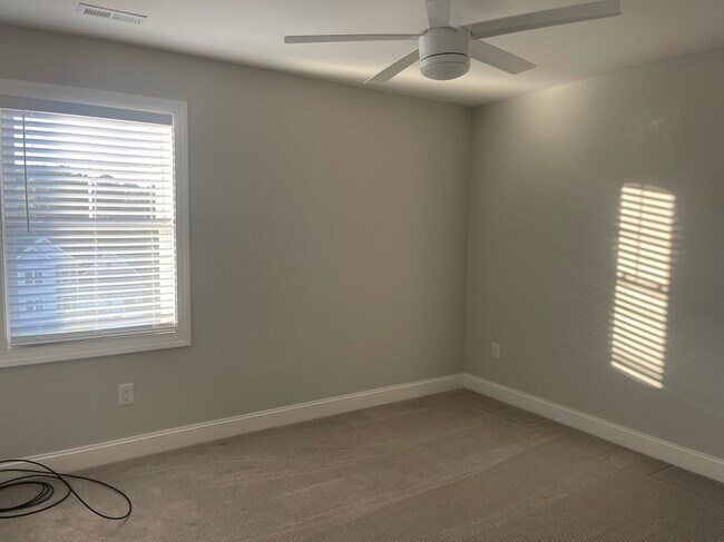 Building Photo - 1241 Whispering Springs Ct