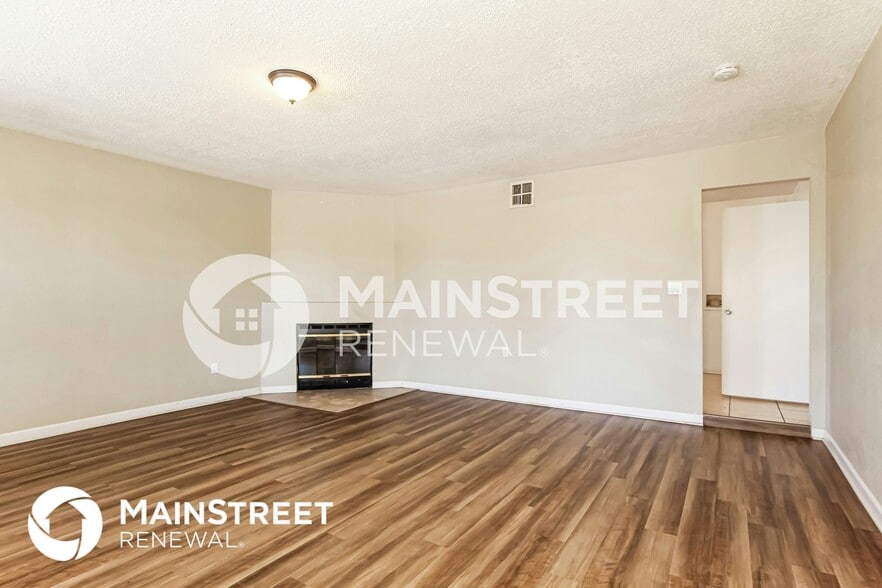Building Photo - 4205 N 109th Dr