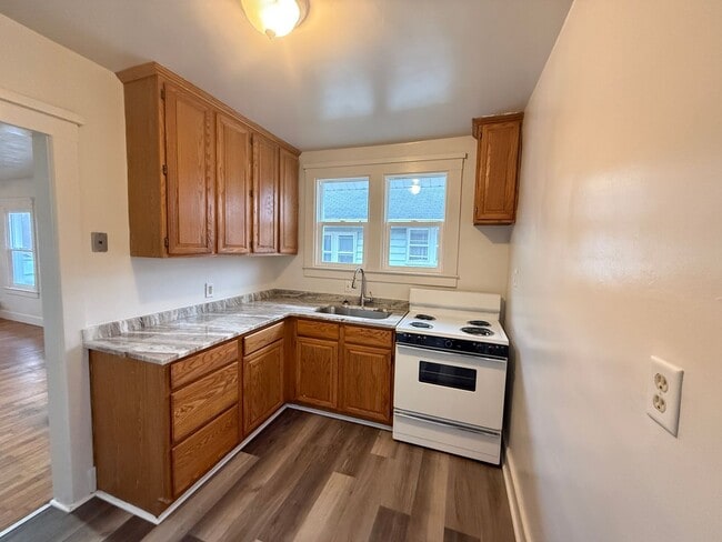 Building Photo - Recently Remodeled 2-Bedroom Single-Family Home with Garage Access