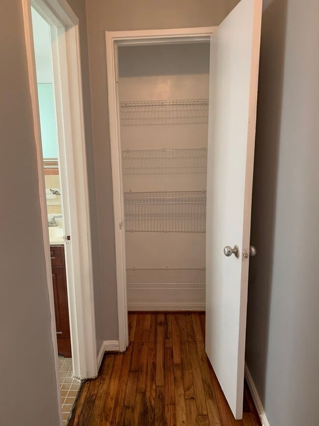 Building Photo - W/D included - 1BR Piedmont Park!