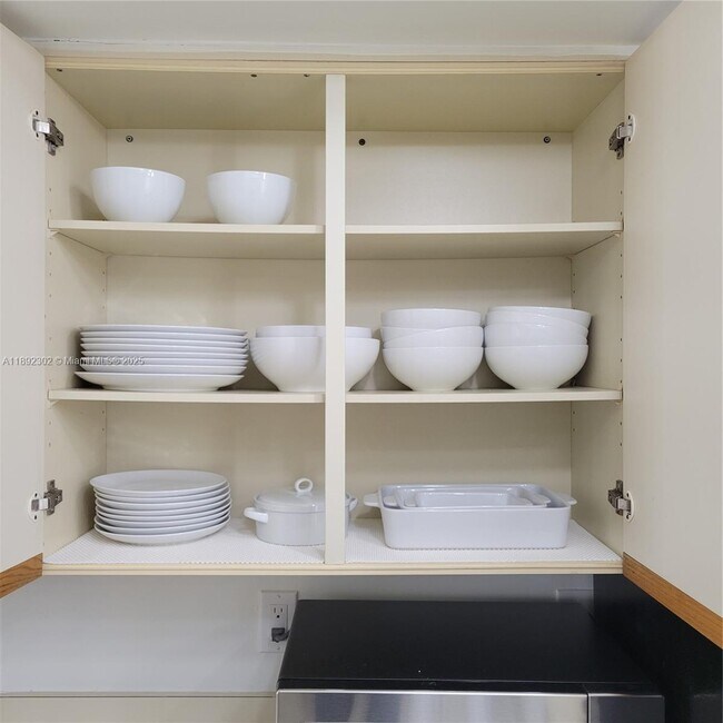 Building Photo - 7896 Seville Pl