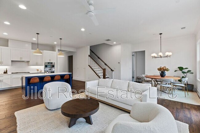Building Photo - 1416 Silverleaf Trail