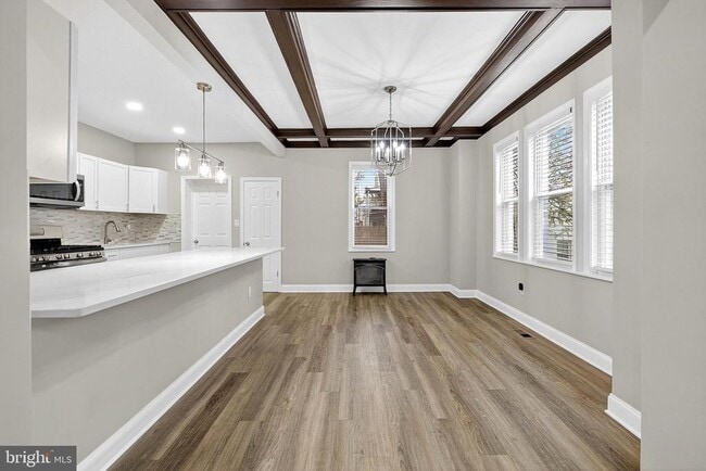 Building Photo - 2417 Washington St