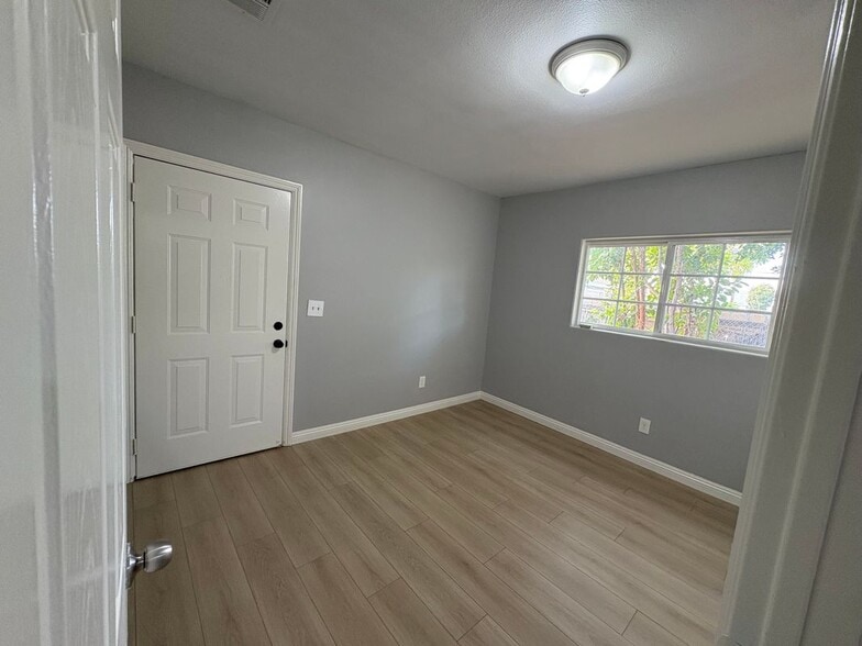 Building Photo - 4925 Chino Ave