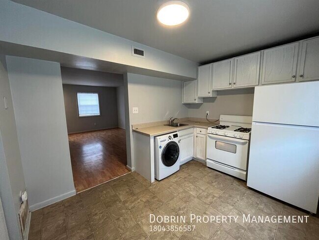 Building Photo - 1709 Colorado Ave