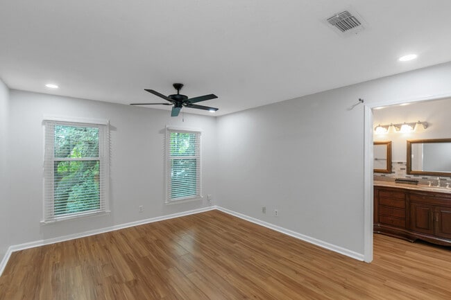 Building Photo - 508 Garden Ct