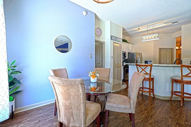 Building Photo - 1305 Marigold Way