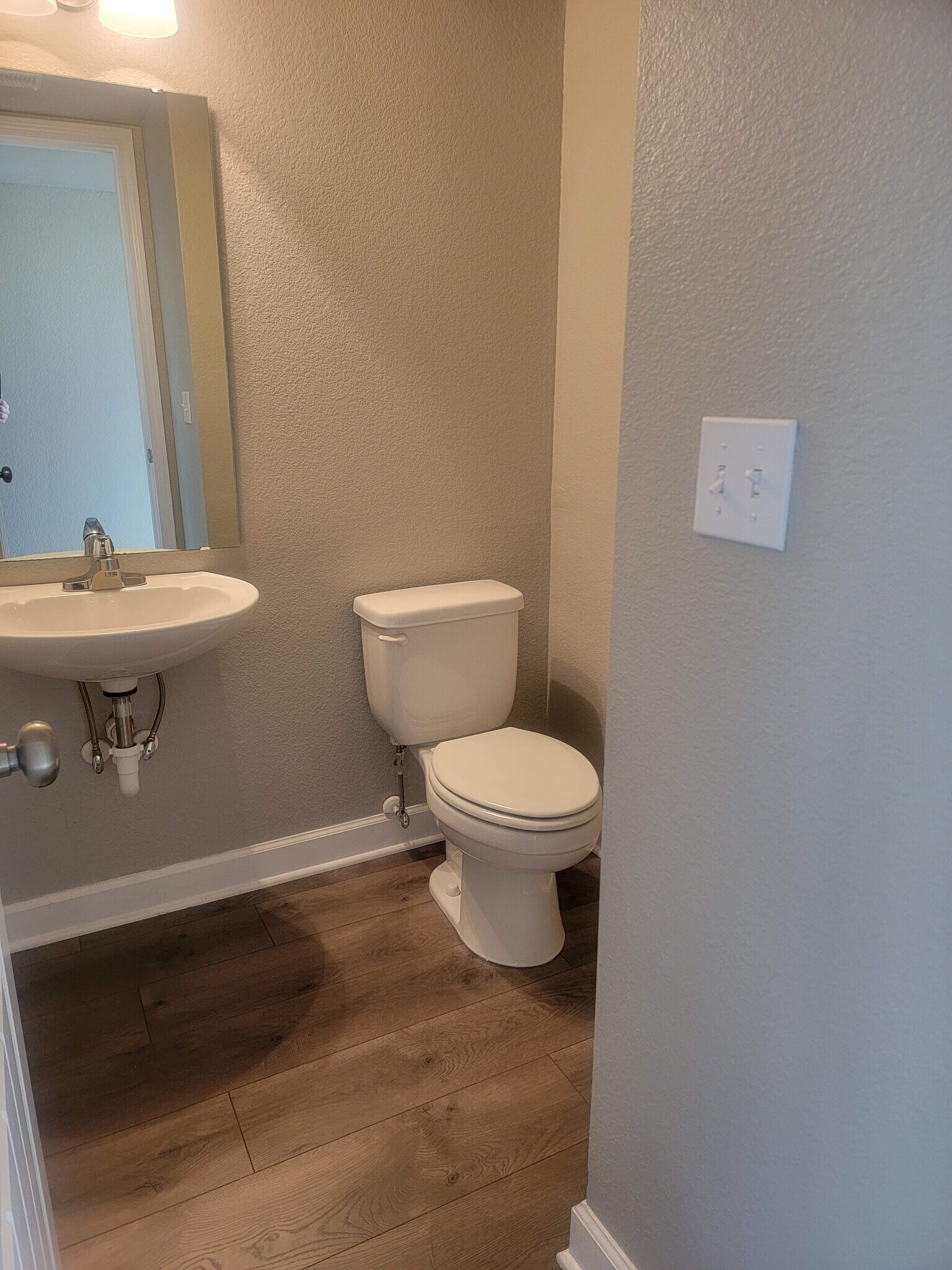 Half bath off entry - 218 N Washington St