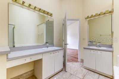 Building Photo - 362 Lexingdale Dr