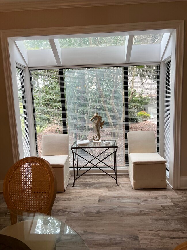 Building Photo - 60 Carnoustie Rd